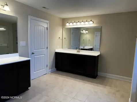1002 Kingfish Way New Bern NC 28562