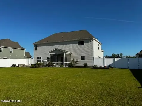 1002 Kingfish Way New Bern NC 28562