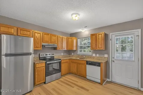 1081 W Pueblo Drive Jacksonville NC 28546