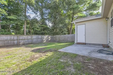 1081 W Pueblo Drive Jacksonville NC 28546