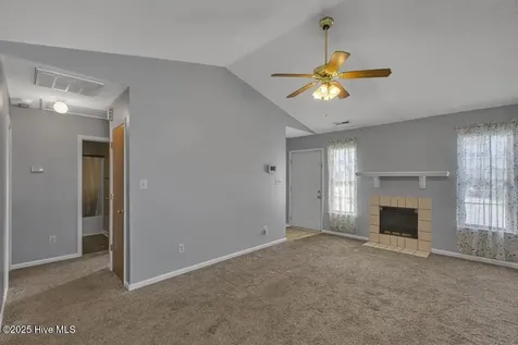 1081 W Pueblo Drive Jacksonville NC 28546