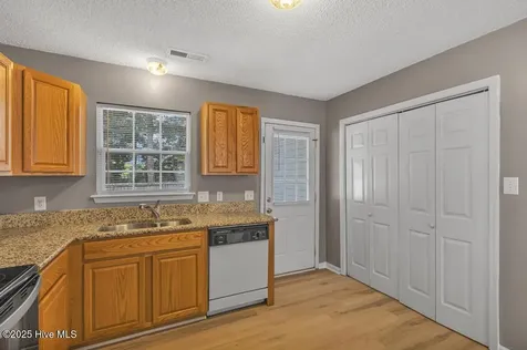 1081 W Pueblo Drive Jacksonville NC 28546