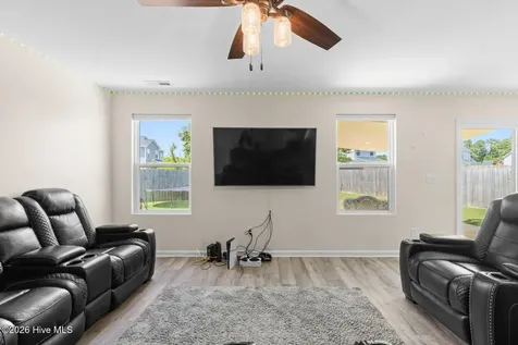 1103 Farmhouse Lane Jacksonville NC 28546