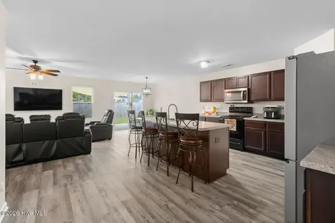 1103 Farmhouse Lane Jacksonville NC 28546