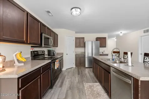 1103 Farmhouse Lane Jacksonville NC 28546