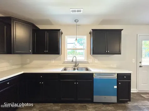 702 N Pebble Branch Court Holly Ridge NC 28445