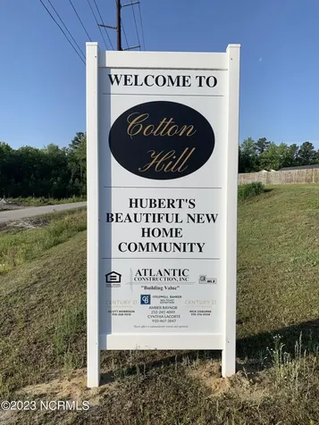 702 N Pebble Branch Court Holly Ridge NC 28445