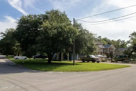 7301 Sound Drive Emerald Isle NC 28594