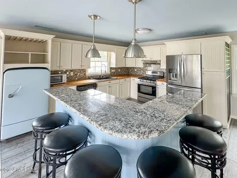 7301 Sound Drive Emerald Isle NC 28594