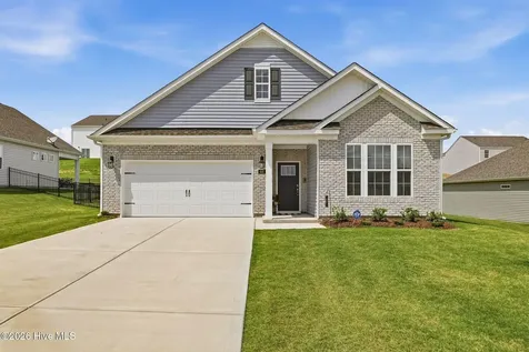 607 Pine Dune Lane Aberdeen NC 28315