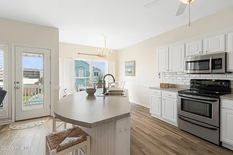 105 Beachwood Drive Atlantic Beach NC 28512