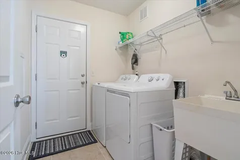 520 Catamaran Drive Wilmington NC 28412