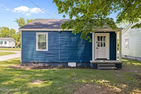 212 Clay Street Kinston NC 28501