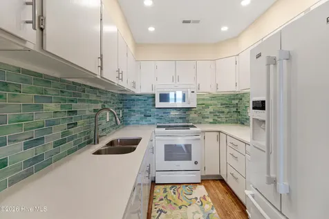 565 Salter Path Road Pine Knoll Shores NC 28512