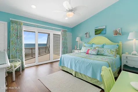 565 Salter Path Road Pine Knoll Shores NC 28512
