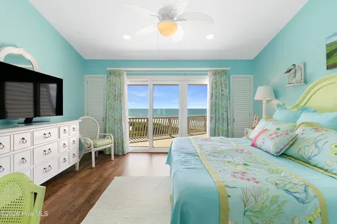 565 Salter Path Road Pine Knoll Shores NC 28512
