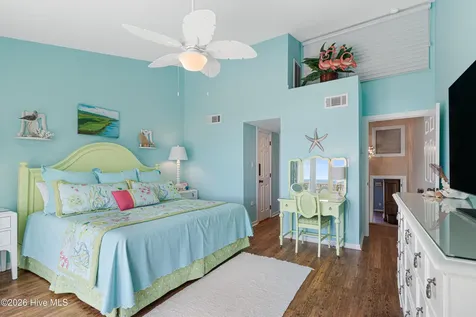 565 Salter Path Road Pine Knoll Shores NC 28512