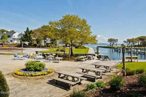 565 Salter Path Road Pine Knoll Shores NC 28512