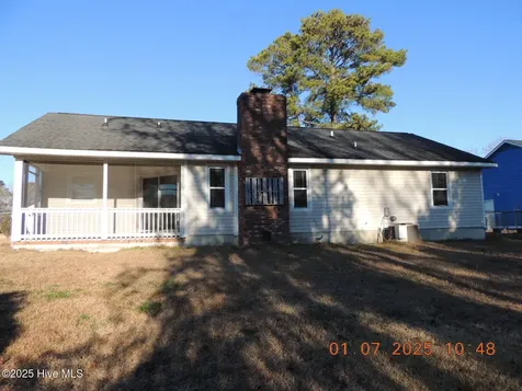 2439 Saddleridge Drive Midway Park NC 28544