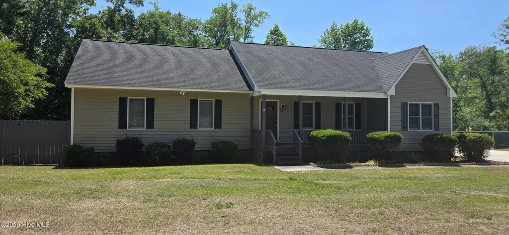 113 Lakeland Drive Washington NC 27889