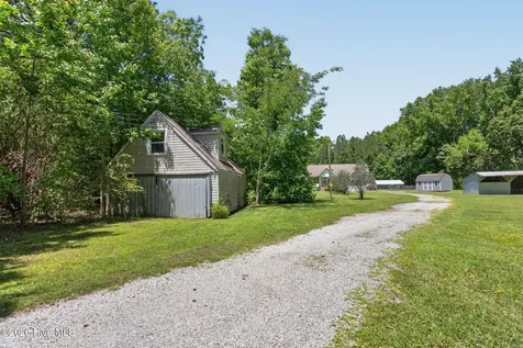 747 Silver Springs Road Sunbury NC 27979