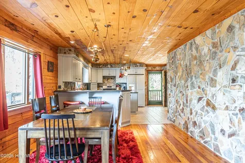 105 Lakewood Drive Aberdeen NC 28315