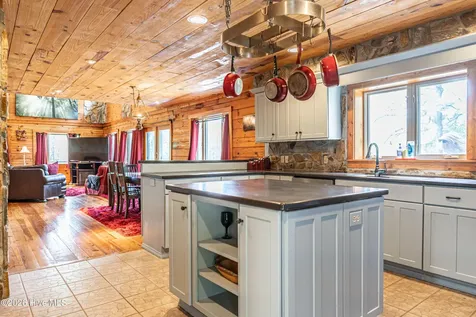 105 Lakewood Drive Aberdeen NC 28315