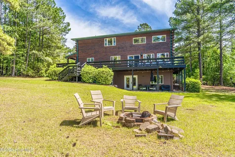 105 Lakewood Drive Aberdeen NC 28315
