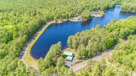 105 Lakewood Drive Aberdeen NC 28315