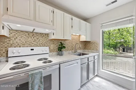 7601 Windward Drive New Bern NC 28560