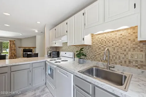 7601 Windward Drive New Bern NC 28560