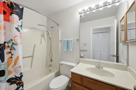 7601 Windward Drive New Bern NC 28560