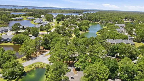 7601 Windward Drive New Bern NC 28560
