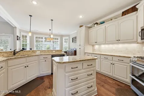 2822 Sunny Vale Drive Winterville NC 28590