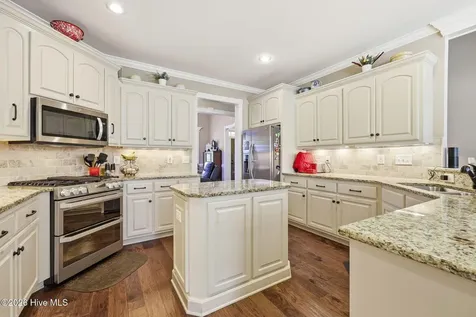 2822 Sunny Vale Drive Winterville NC 28590