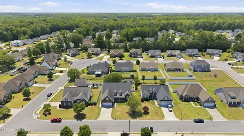 2822 Sunny Vale Drive Winterville NC 28590