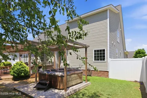 2822 Sunny Vale Drive Winterville NC 28590