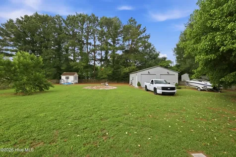 677 Davenport Farm Road Winterville NC 28590