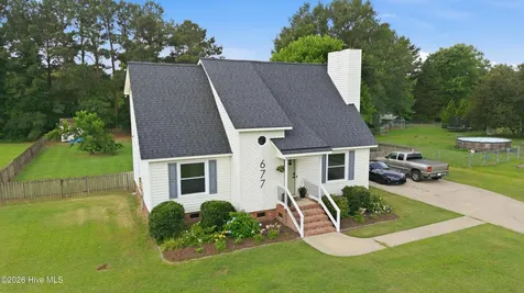 677 Davenport Farm Road Winterville NC 28590