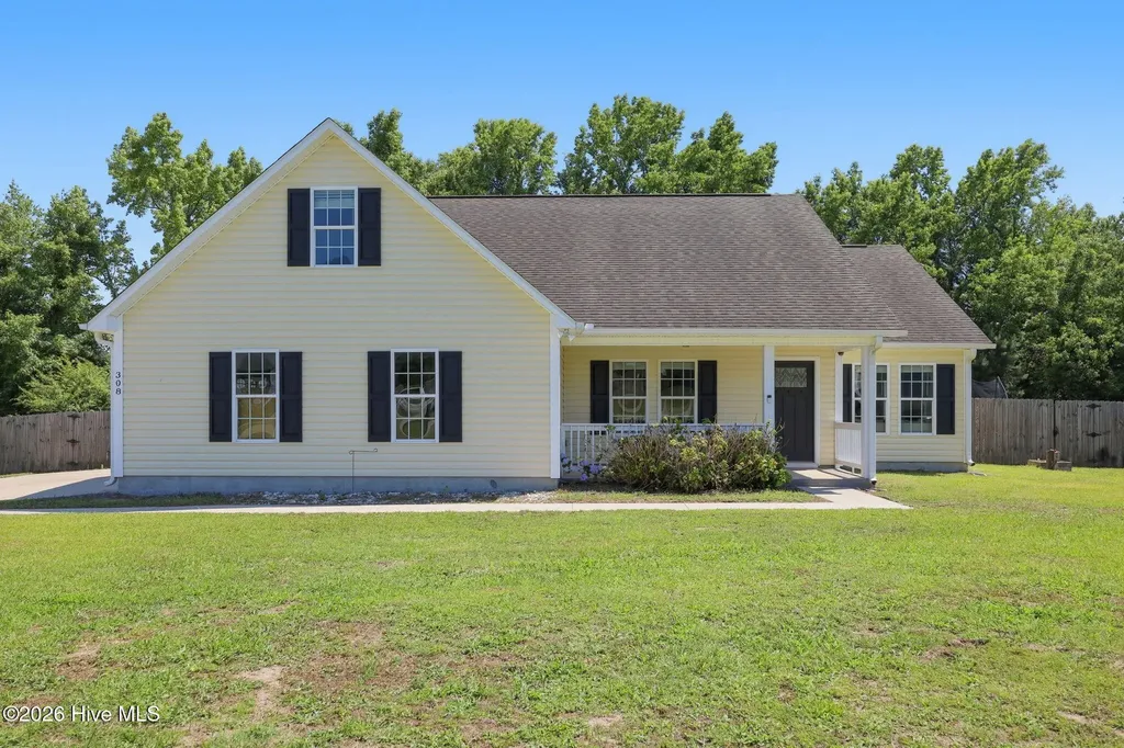 308 Otter Creek Court Richlands NC 28574