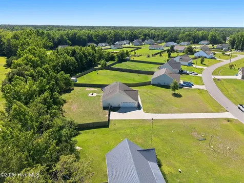 308 Otter Creek Court Richlands NC 28574