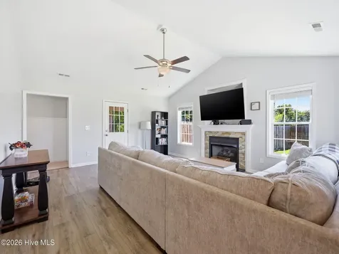 308 Otter Creek Court Richlands NC 28574