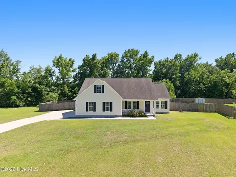 308 Otter Creek Court Richlands NC 28574