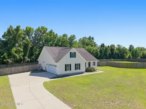 308 Otter Creek Court Richlands NC 28574