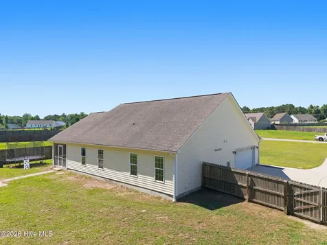 308 Otter Creek Court Richlands NC 28574