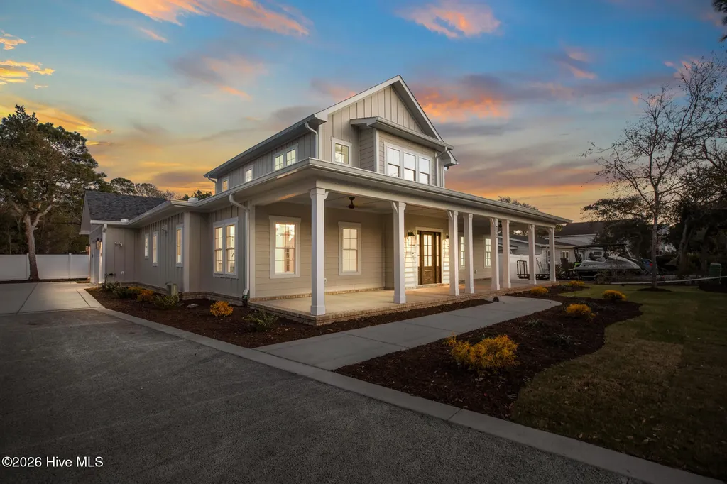 120 NE 17th Street Oak Island NC 28465