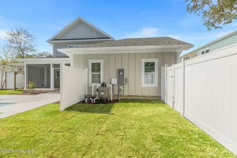 120 NE 17th Street Oak Island NC 28465