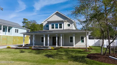 120 NE 17th Street Oak Island NC 28465
