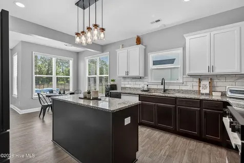 337 SW Plantation Drive Maple Hill NC 28454