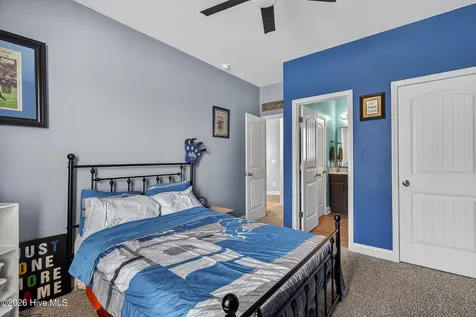 337 SW Plantation Drive Maple Hill NC 28454